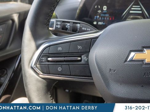 Used 2025 Chevrolet Equinox LT FWD image 9