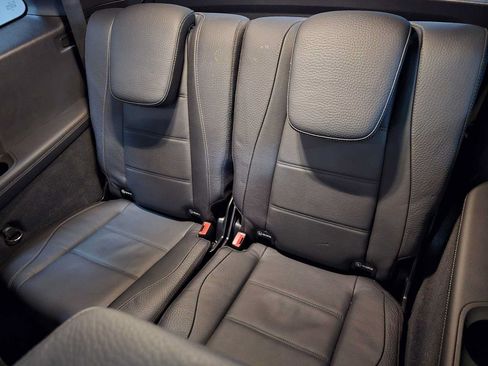Certified 2025 Mercedes-Benz GLS 450 4MATIC image 22