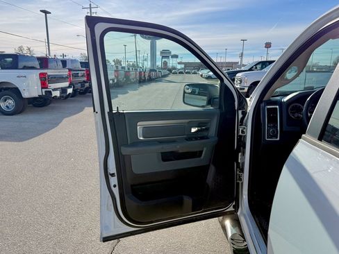 Used 2014 RAM 1500 Classic SLT image 12