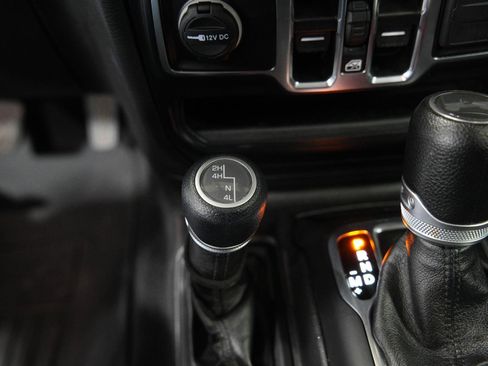 Used 2022 Jeep Wrangler Unlimited Sport AWD/4WD image 36