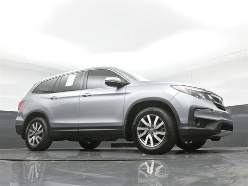 Used 2021 Honda Pilot EX image 32