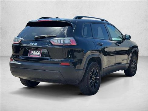 Used 2023 Jeep Cherokee Altitude Lux image 5