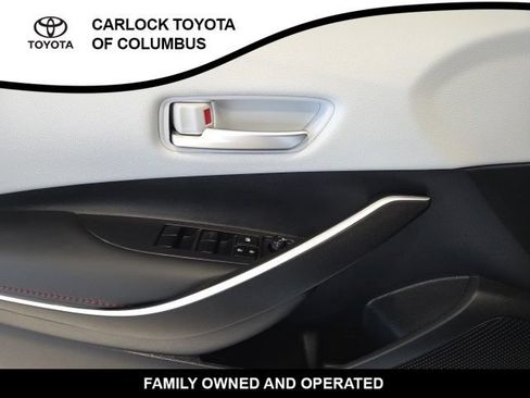 Used 2025 Toyota Corolla SE FWD image 11
