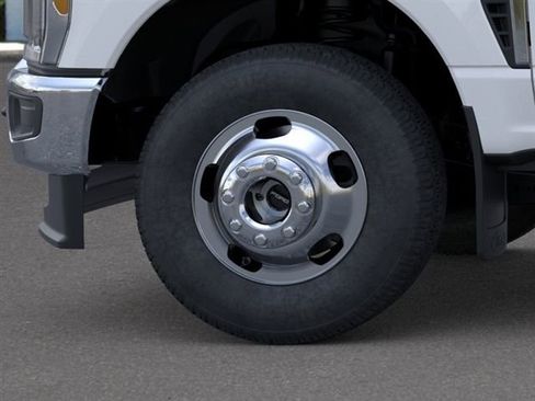 New 2026 Ford F350 XLT image 19