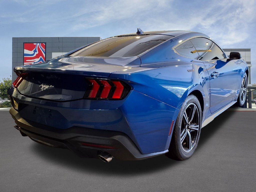 Used 2024 Ford Mustang Coupe RWD image 22