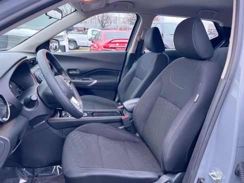 Used 2023 Nissan Kicks SV image 13