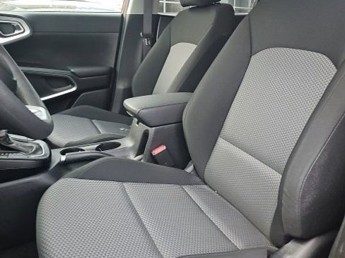 Used 2024 Kia Soul LX w/ Option Group 015 image 6