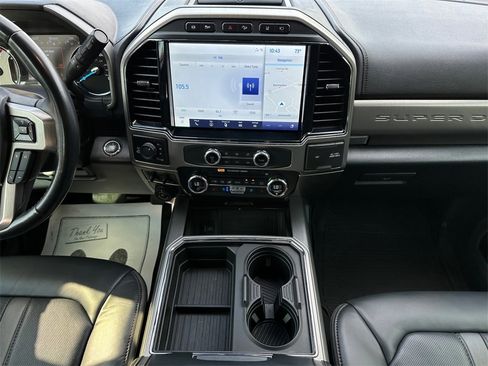 Used 2022 Ford F250 Platinum w/ FX4 Off-Road Package image 16