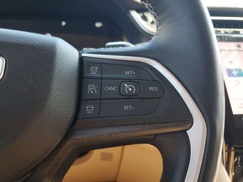 Certified 2022 Jeep Grand Cherokee L Limited image 30