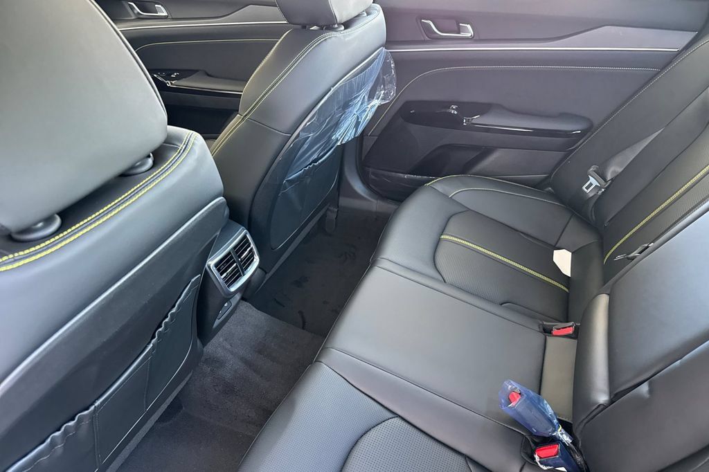 New 2026 Kia K5 GT FWD image 14