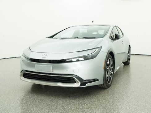 New 2026 Toyota Prius Plug-In Hybrid FWD image 32