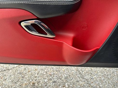 Used 2015 Dodge Challenger SRT Hellcat RWD image 11