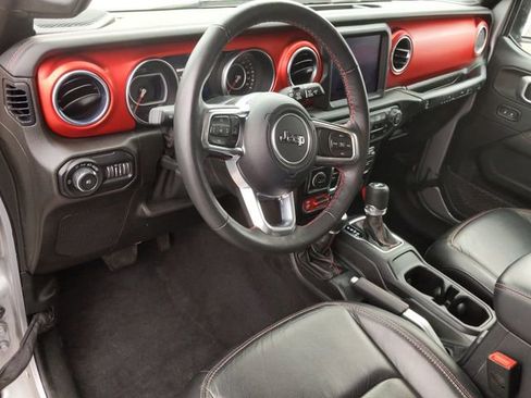 Used 2019 Jeep Wrangler Unlimited Rubicon w/ Uconnect 4C Nav & Sound Group image 18