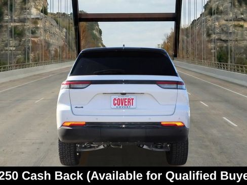New 2025 Jeep Grand Cherokee Altitude AWD/4WD image 5
