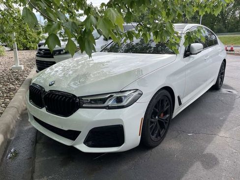 Used 2021 BMW 530i w/ M Sport Package RWD image 1