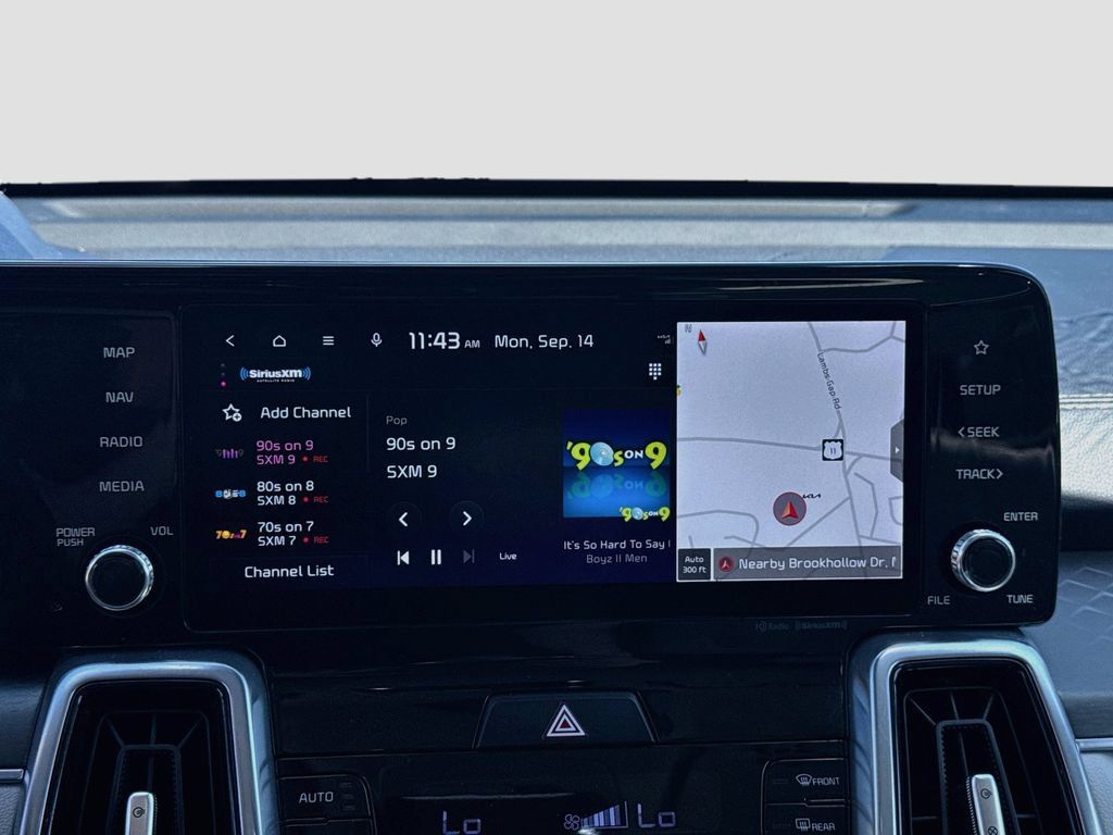 Certified 2023 Kia Sorento SX AWD/4WD image 18