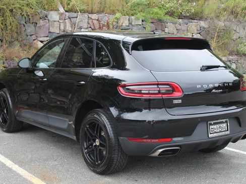 Used 2017 Porsche Macan AWD/4WD image 7