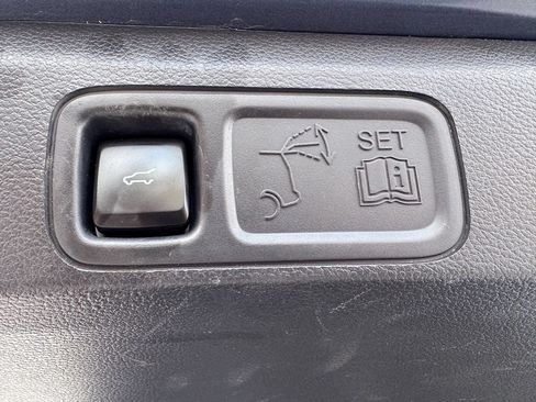 Used 2023 Ford Expedition XLT RWD image 12