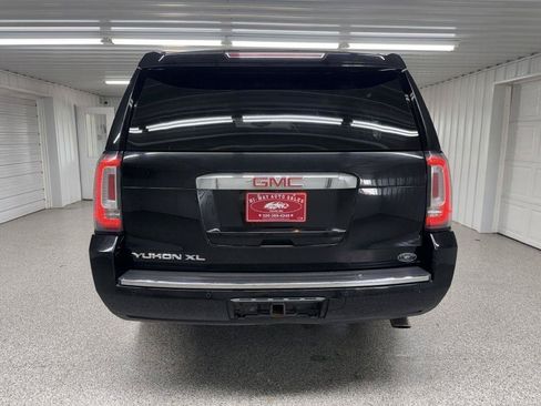 Used 2020 GMC Yukon XL Denali w/ Denali Ultimate Package AWD/4WD image 4