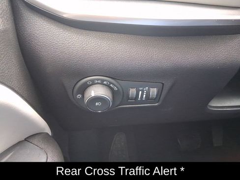 Used 2025 Jeep Compass Limited w/ Sun & Sound Group AWD/4WD image 16