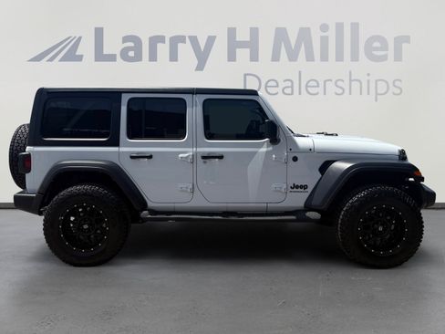 Used 2024 Jeep Wrangler Unlimited Sport AWD/4WD image 6