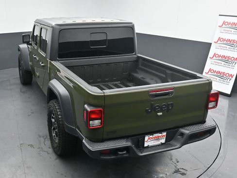Used 2023 Jeep Gladiator Sport image 29