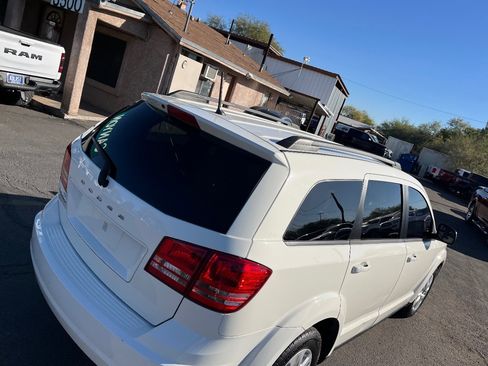 Used 2018 Dodge Journey SE image 48