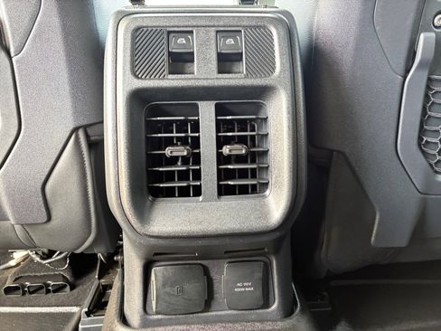 Certified 2025 Ford Bronco Badlands image 31