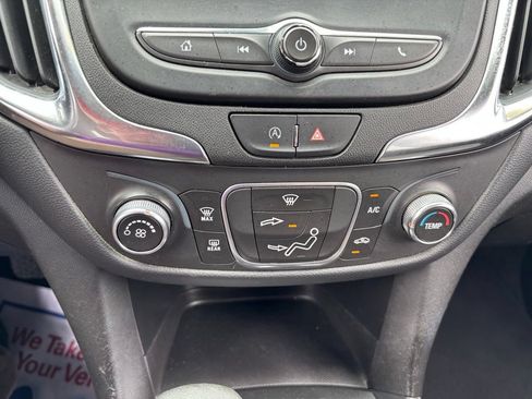 Used 2022 Chevrolet Equinox LT AWD/4WD image 23