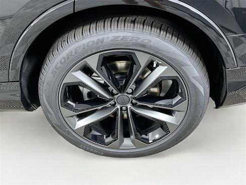 New 2026 Audi Q7 3.0T Premium Plus image 24