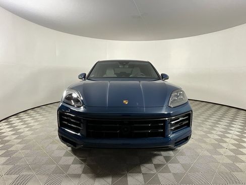 Used 2025 Porsche Cayenne S image 9