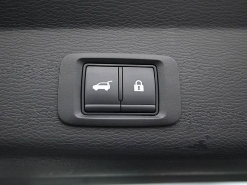 Used 2024 Mitsubishi Outlander SE image 23