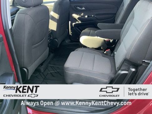 Used 2019 Chevrolet Traverse LT image 18