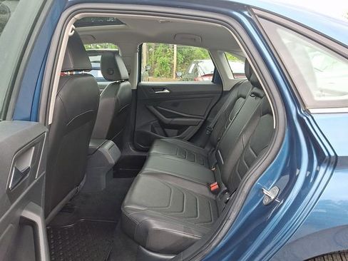 Used 2019 Volkswagen Jetta SEL Premium FWD image 10