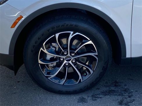 New 2026 Lincoln Nautilus Premier image 5