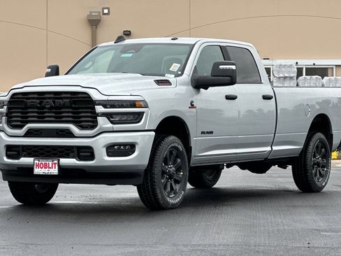 New 2026 RAM 3500 Big Horn image 7