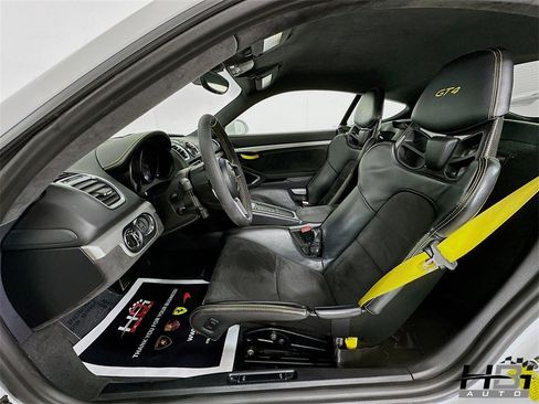 Used 2016 Porsche Cayman GT4 image 15