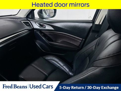 Used 2018 MAZDA MAZDA3 Touring FWD image 28