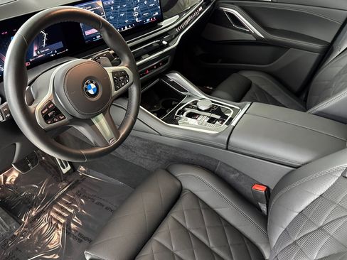 Used 2026 BMW X6 xDrive40i AWD/4WD image 4