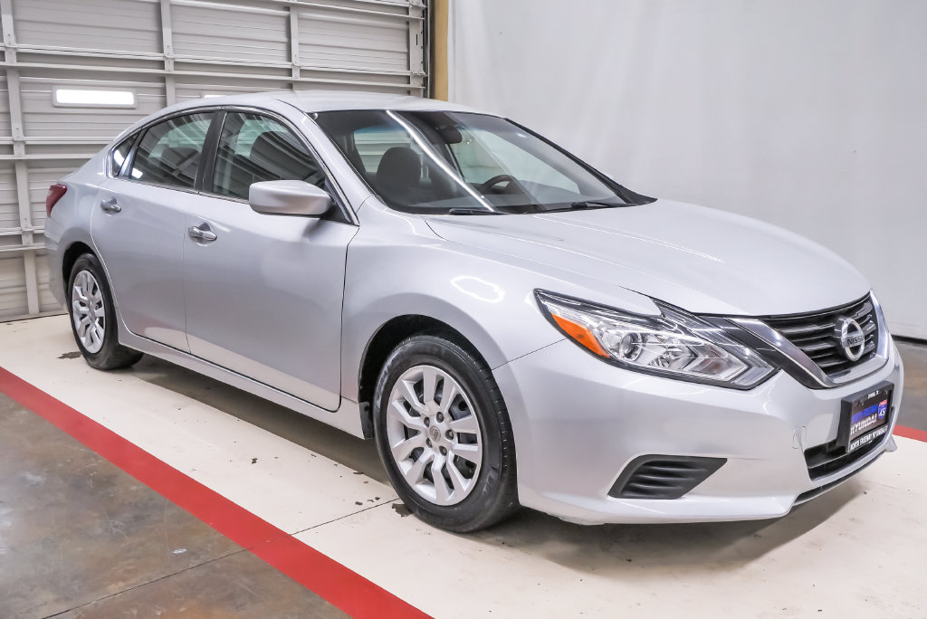 Used 2018 Nissan Altima 2.5 S w/ S Convenience Package FWD image 5