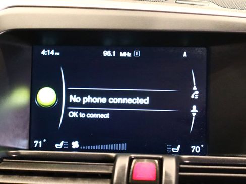 Used 2016 Volvo XC60 T6 Platinum w/ Climate Package image 32