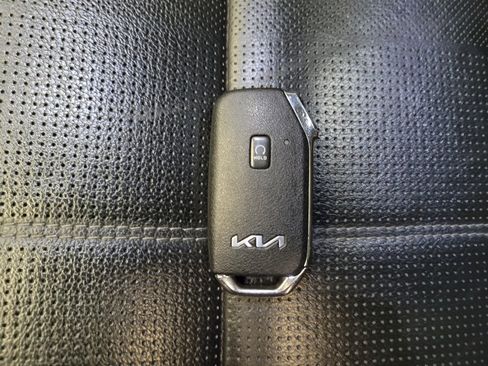 Used 2022 Kia Telluride EX w/ EX Premium Package AWD/4WD image 32