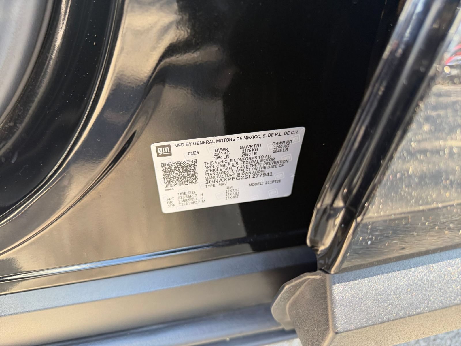 Used 2025 Chevrolet Equinox LT AWD/4WD image 28