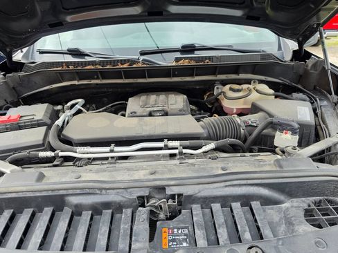 Used 2021 Chevrolet Silverado 1500 Custom AWD/4WD image 9