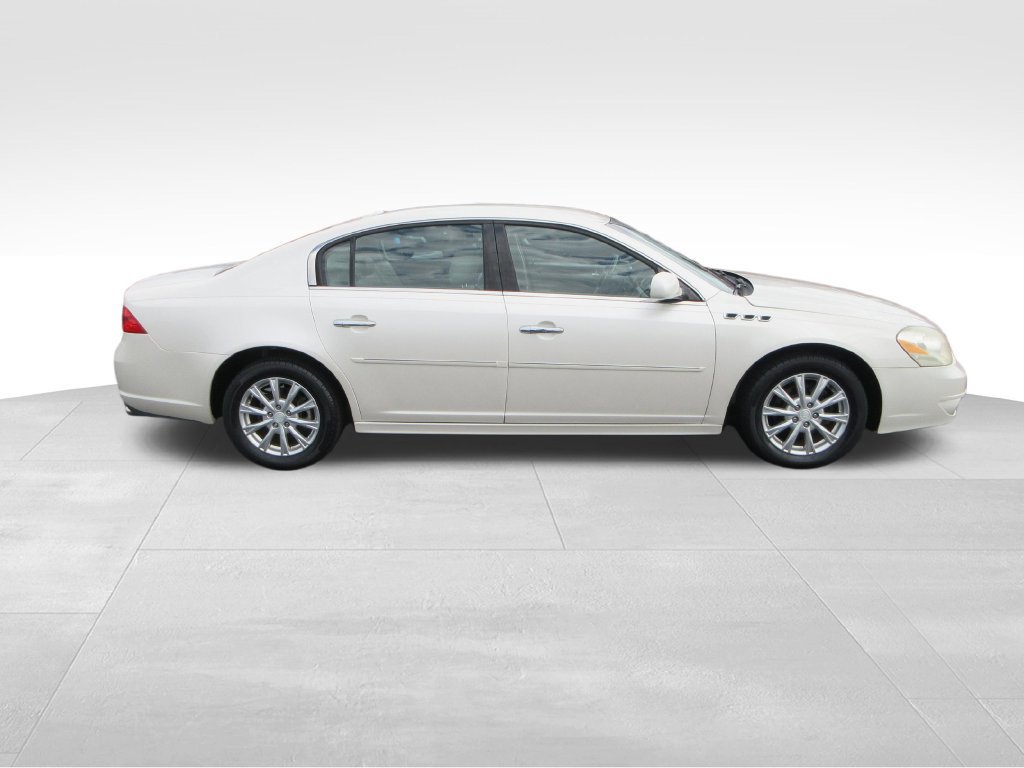 Used 2011 Buick Lucerne CXL w/ Driver Confidence Package FWD image 6