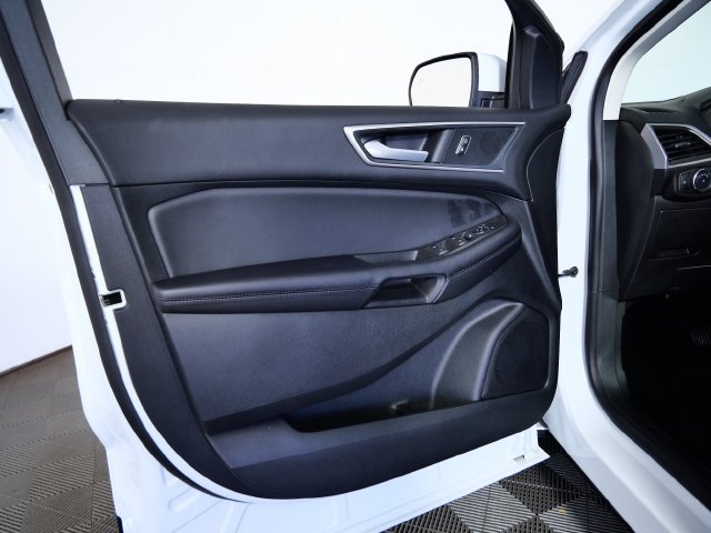 Certified 2024 Ford Edge SEL w/ Convenience Package AWD/4WD image 15
