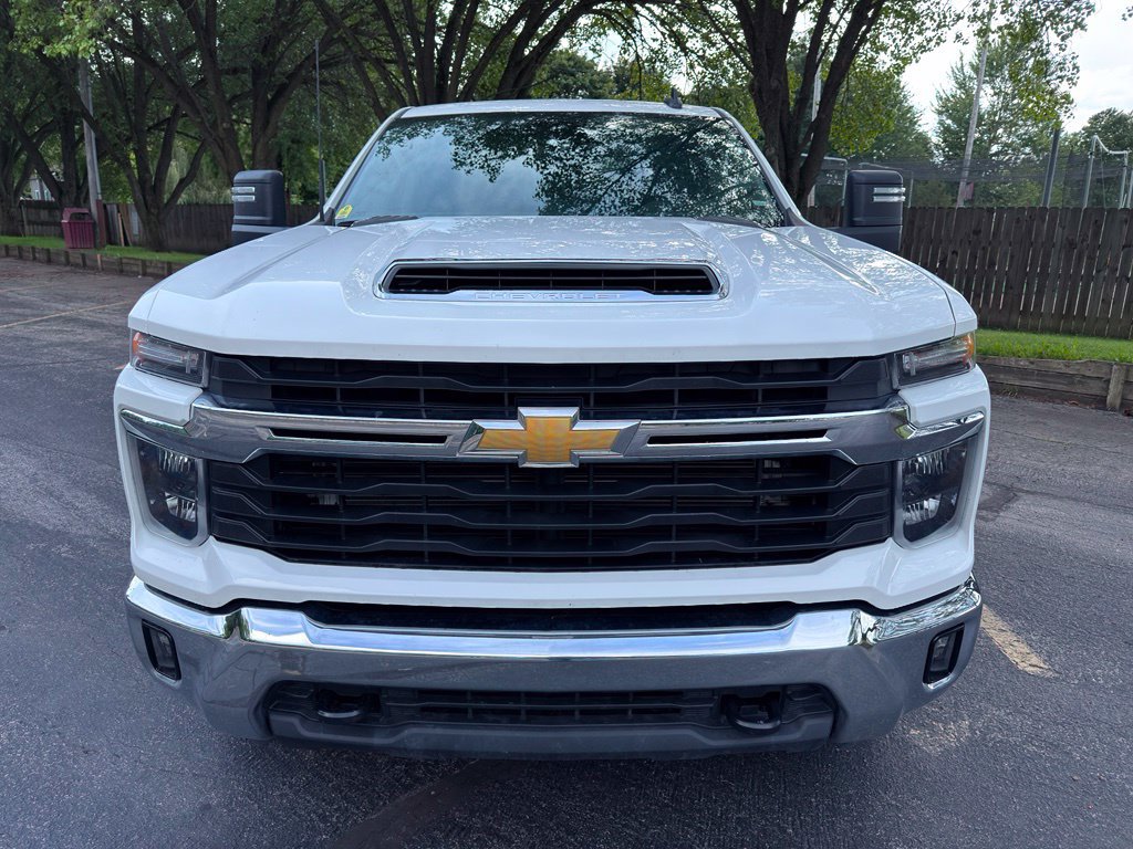 Used 2025 Chevrolet Silverado 2500 LT w/ Convenience Package AWD/4WD image 18