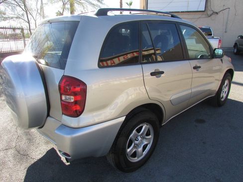 Used 2005 Toyota RAV4 2WD image 4