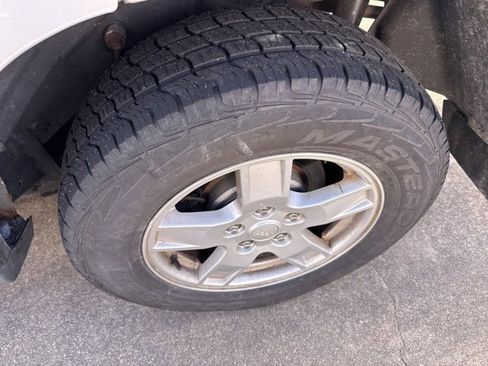 Used 2007 Jeep Grand Cherokee Laredo w/ Sun/Sound Group image 6