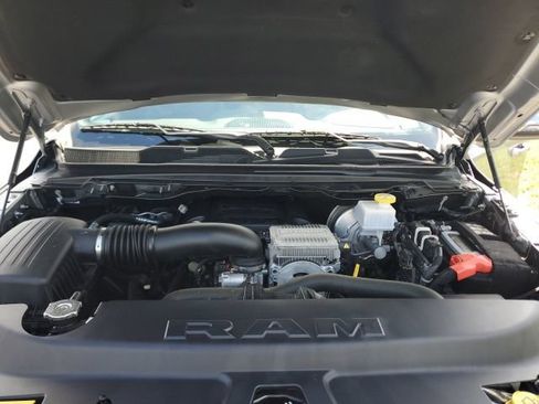 Used 2023 RAM 1500 Laramie AWD/4WD image 11
